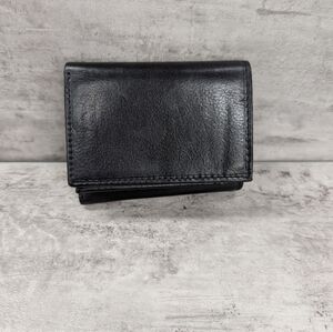 Paul & Taylor Black Mens Leather Multi-Compartment Trifold Wallet RDFI Blocker